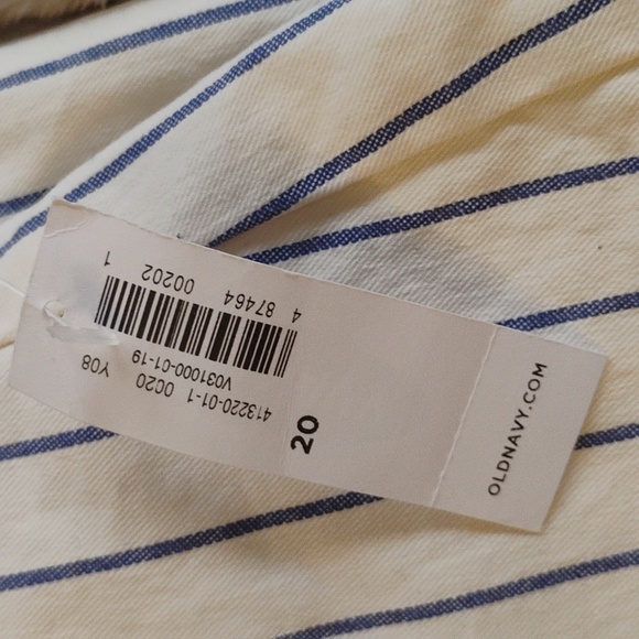Old Navy Shorts White and Blue Striped - Picture 6 of 8